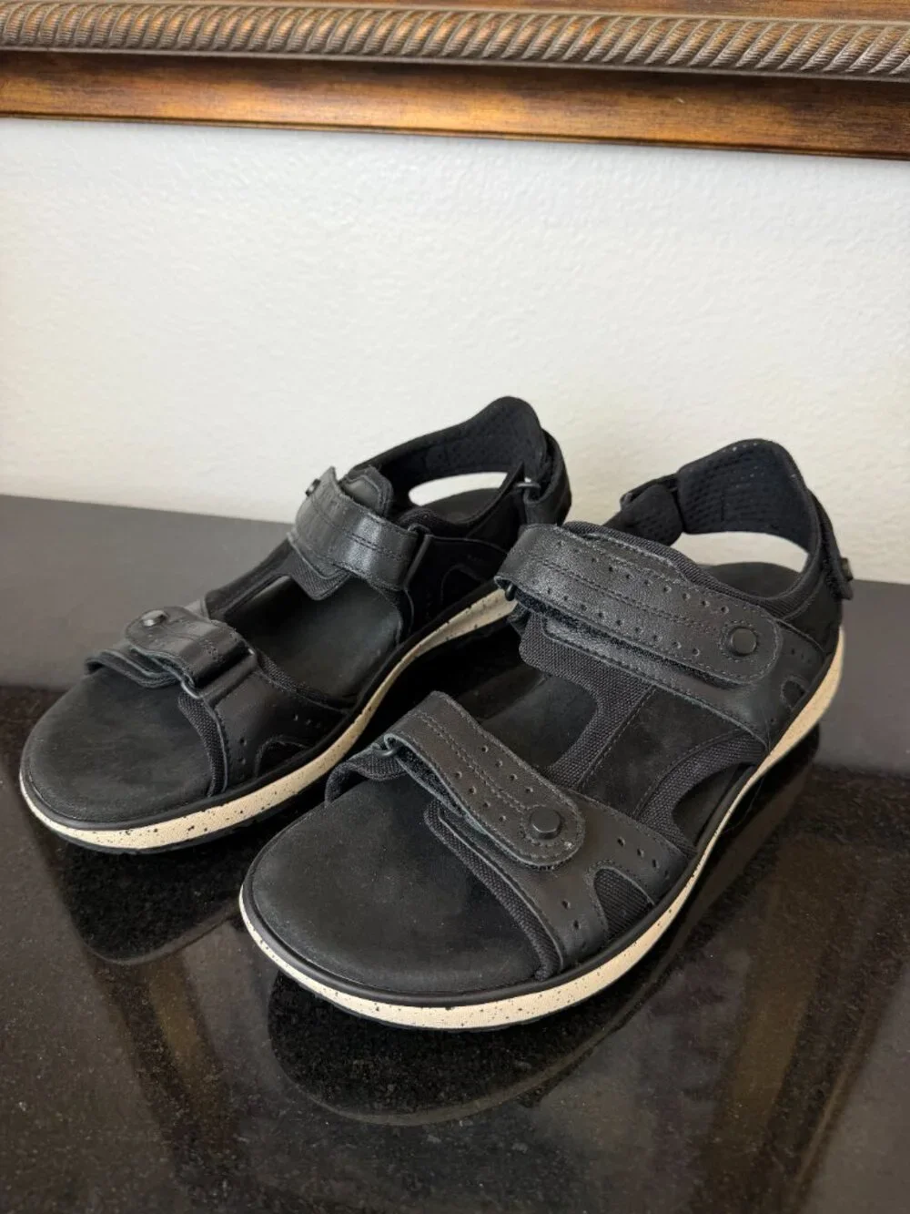 SAS Maverick Sport men’s Black‎ Leather Sandals size 10N